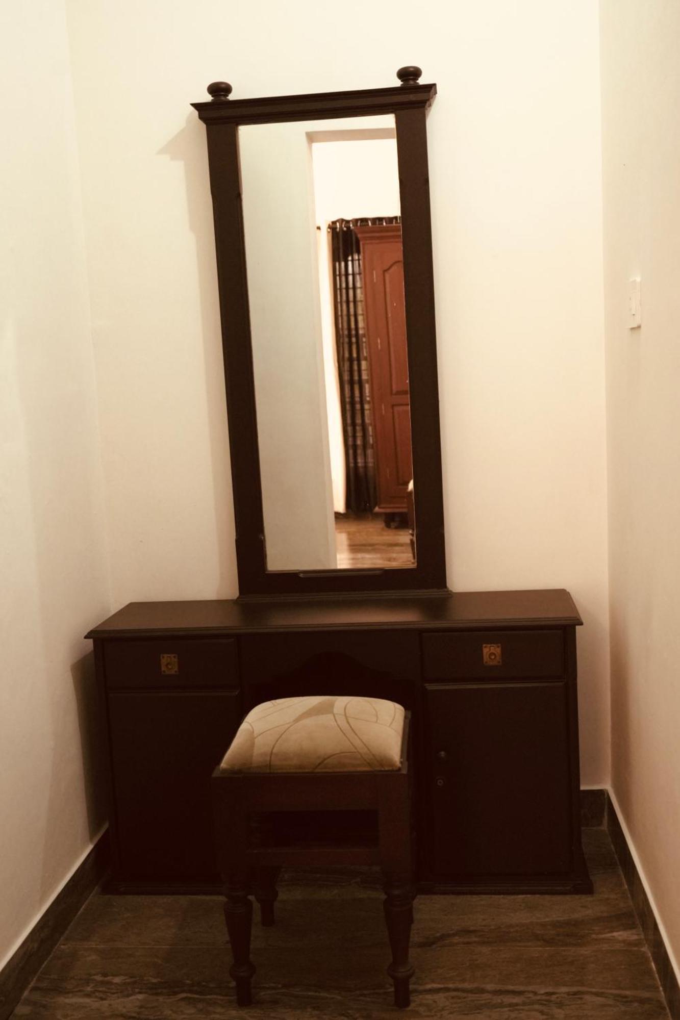 Daffodils Inn Alappuzha Екстер'єр фото
