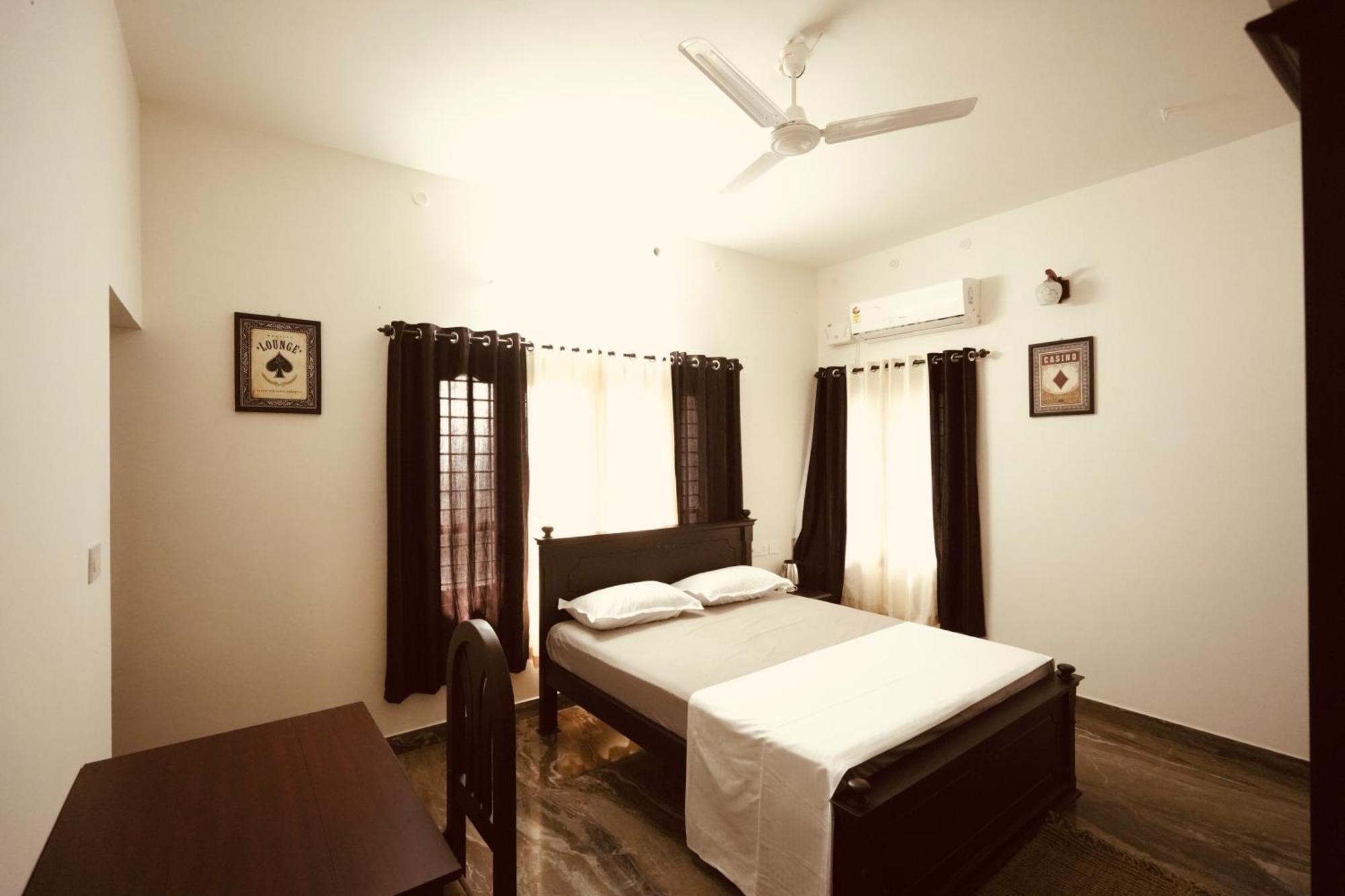 Daffodils Inn Alappuzha Екстер'єр фото