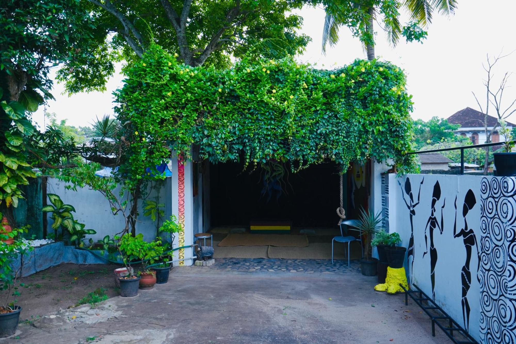 Daffodils Inn Alappuzha Екстер'єр фото