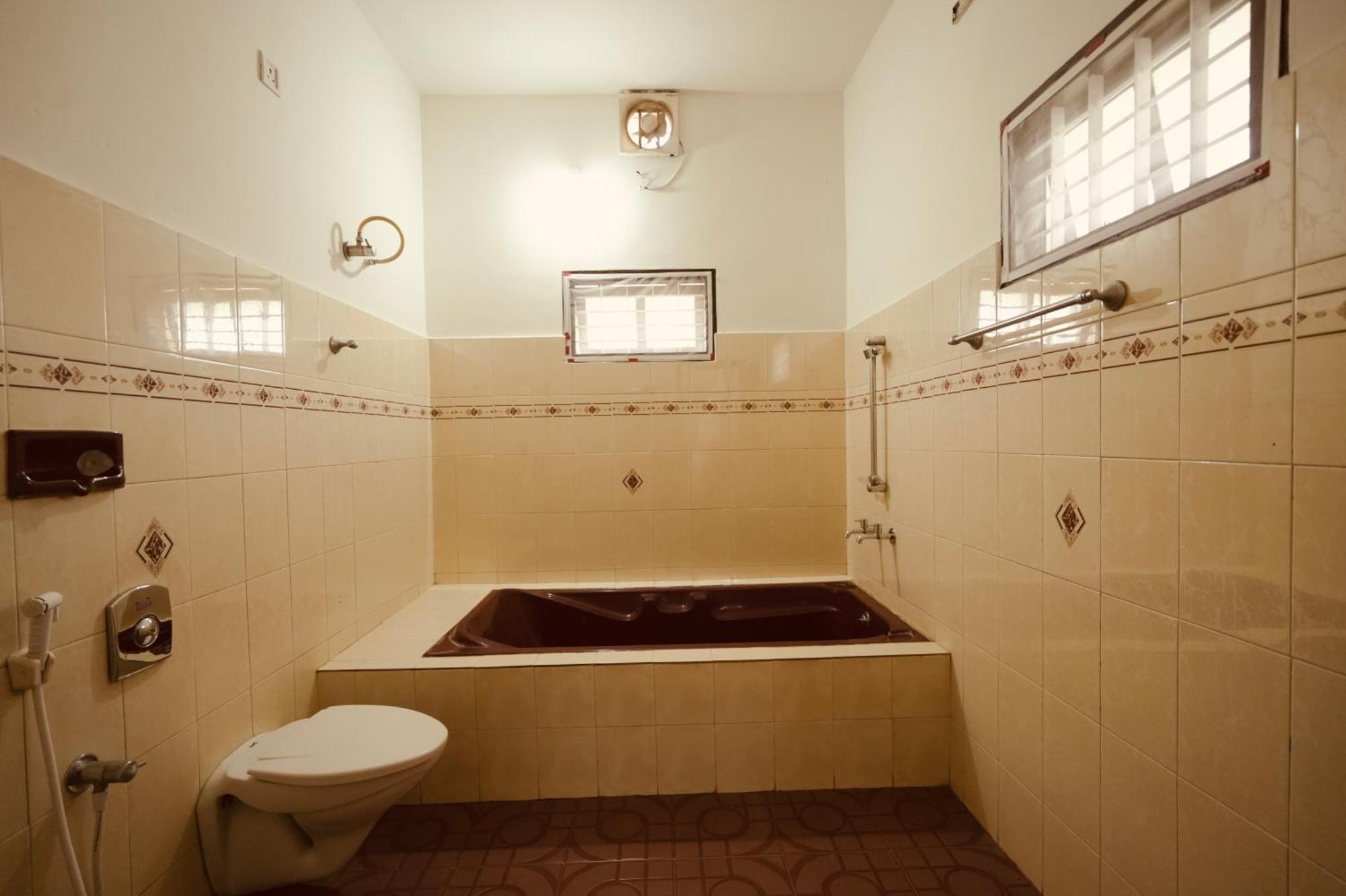Daffodils Inn Alappuzha Екстер'єр фото