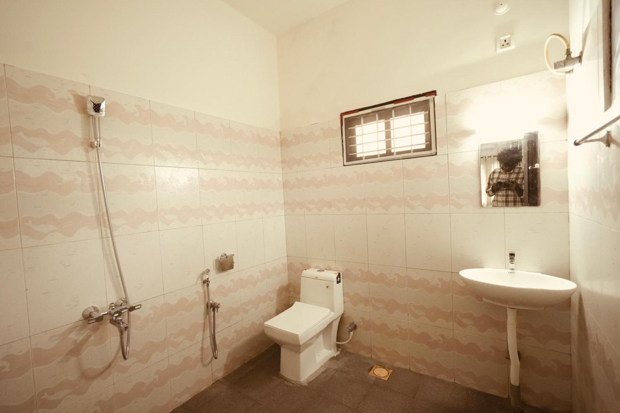 Daffodils Inn Alappuzha Екстер'єр фото